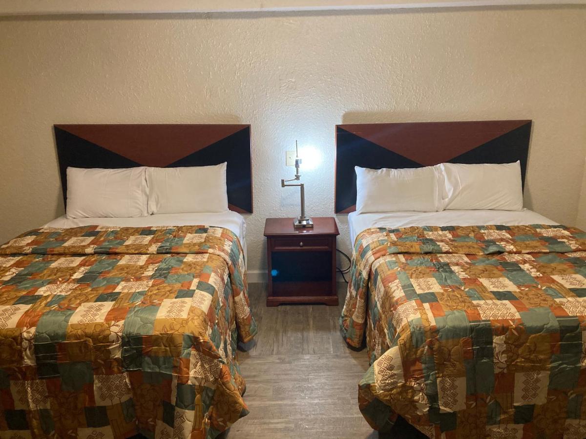 Travel Inn ปีเตอร์สเบิร์ก ภายนอก รูปภาพ