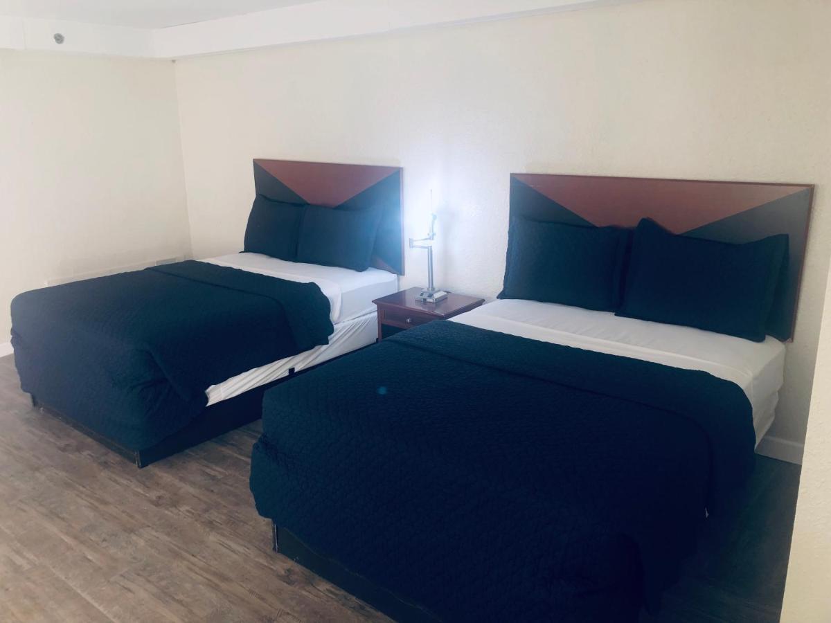 Travel Inn ปีเตอร์สเบิร์ก ภายนอก รูปภาพ