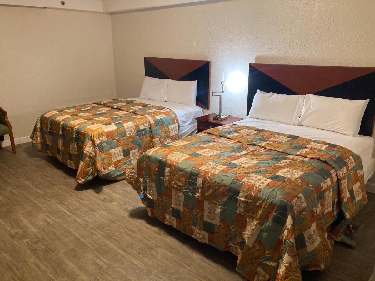 Travel Inn ปีเตอร์สเบิร์ก ภายนอก รูปภาพ